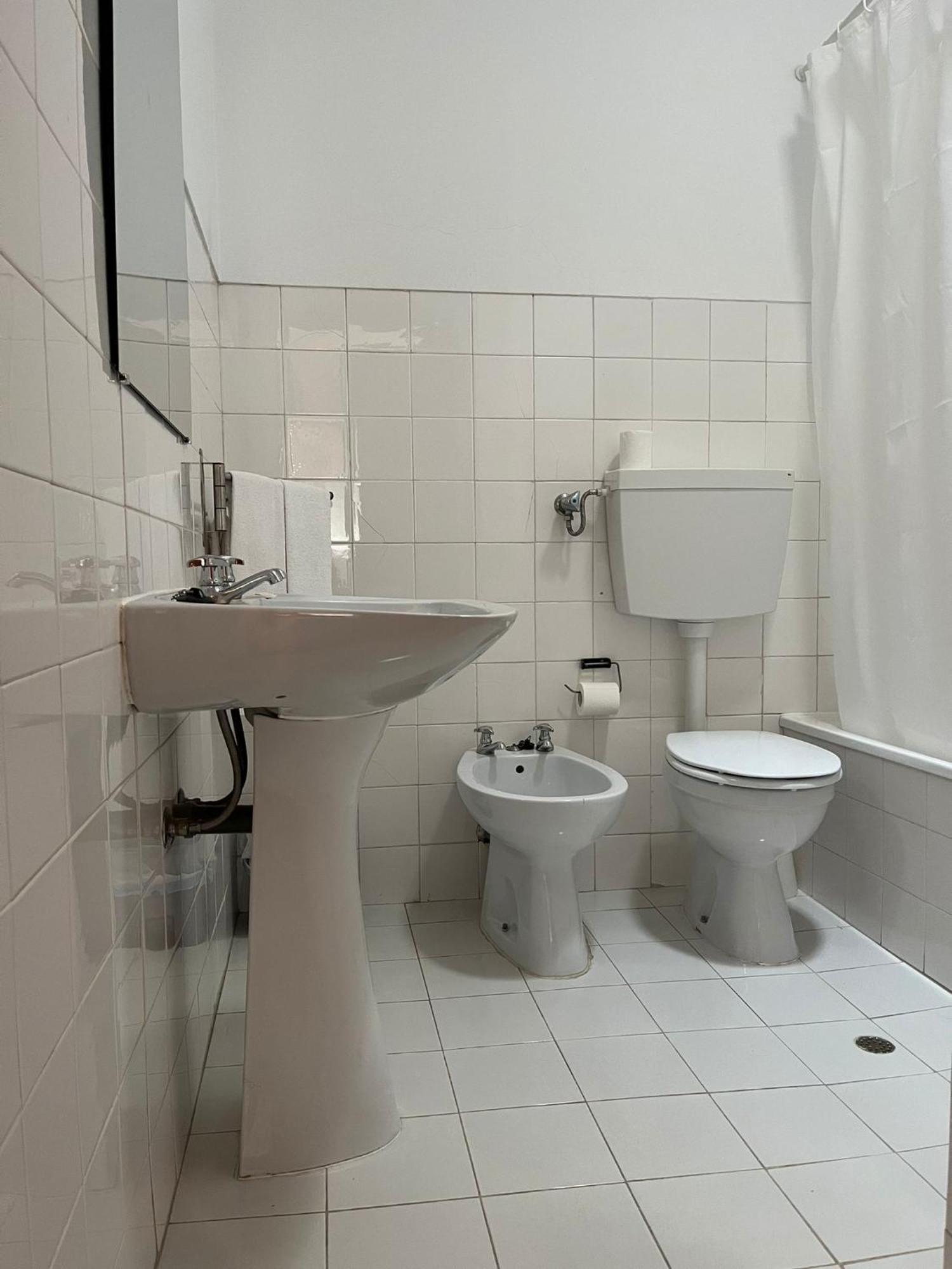 Bed and Breakfast Romeu Quarteira Esterno foto
