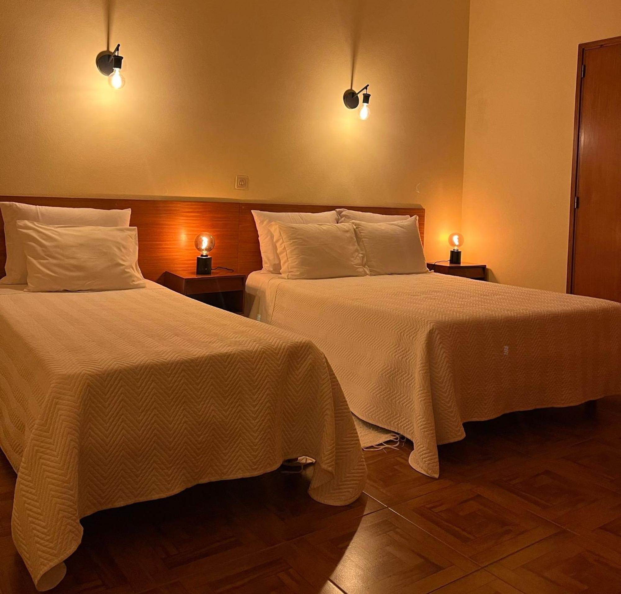 Bed and Breakfast Romeu Quarteira Esterno foto